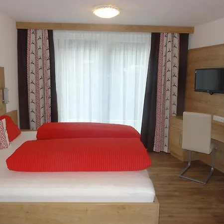 Appartementhaus Naturquell St. Leonhard im Pitztal Zimmer foto